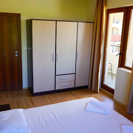 сънрайз - Sunrise Apartment Obzor